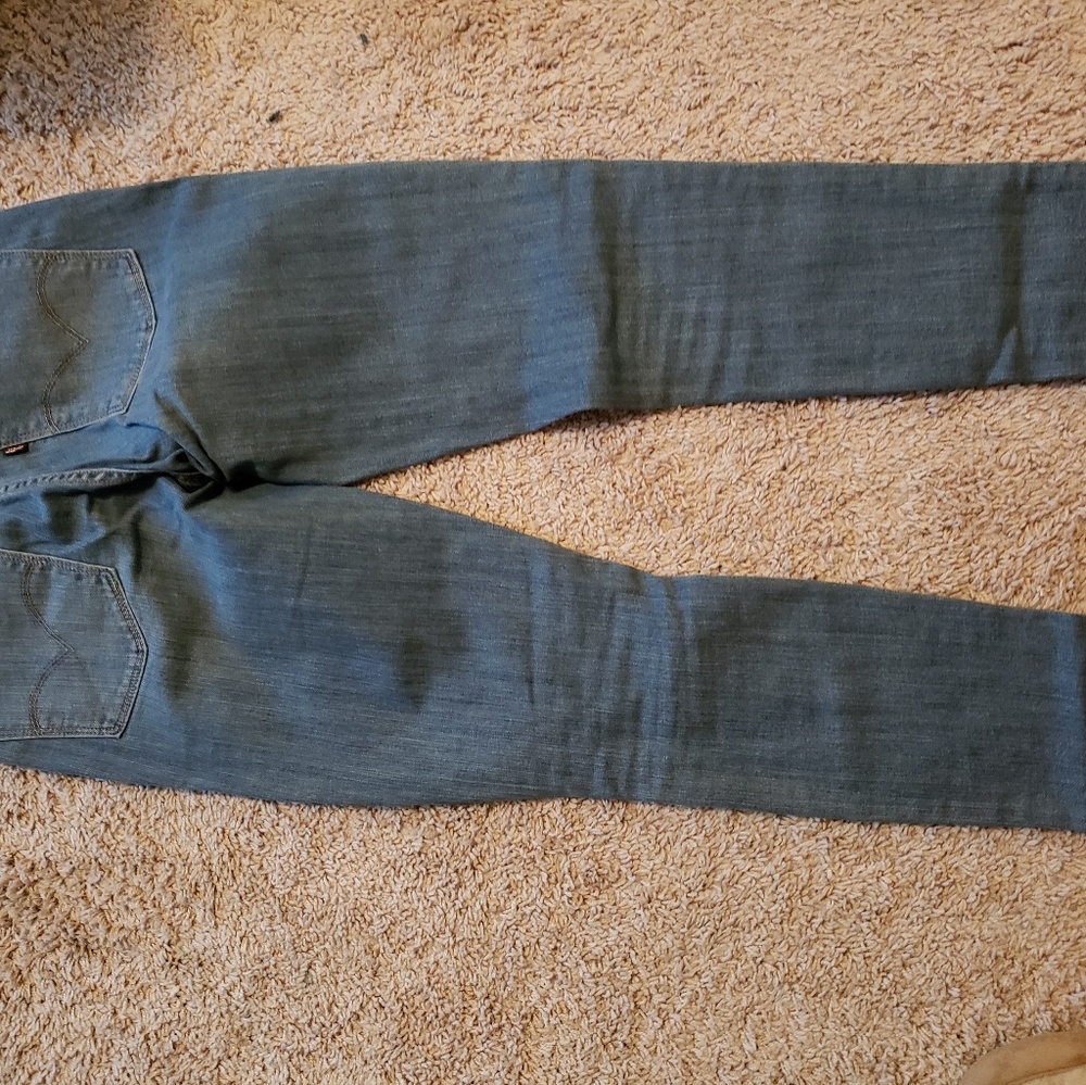 Levi's - Picture 2 of 2